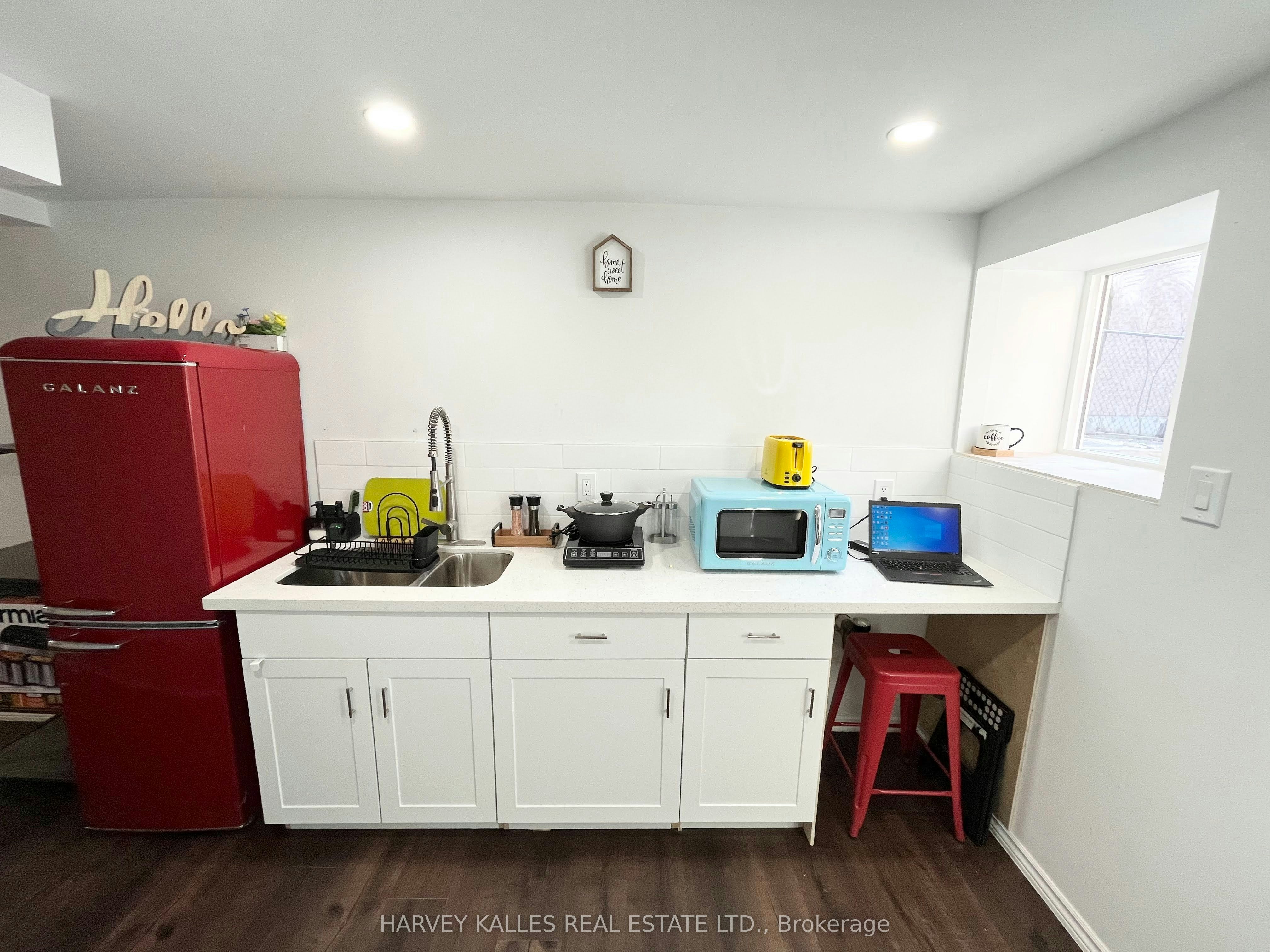 Lower-26 Leyton Avenue, Toronto, ON, M1L 3T4 - 6