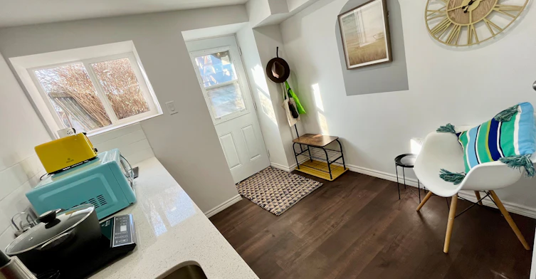 Lower-26 Leyton Avenue, Toronto, ON, M1L 3T4 - 3
