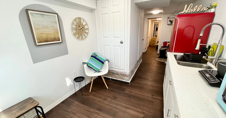 Lower-26 Leyton Avenue, Toronto, ON, M1L 3T4 - 2