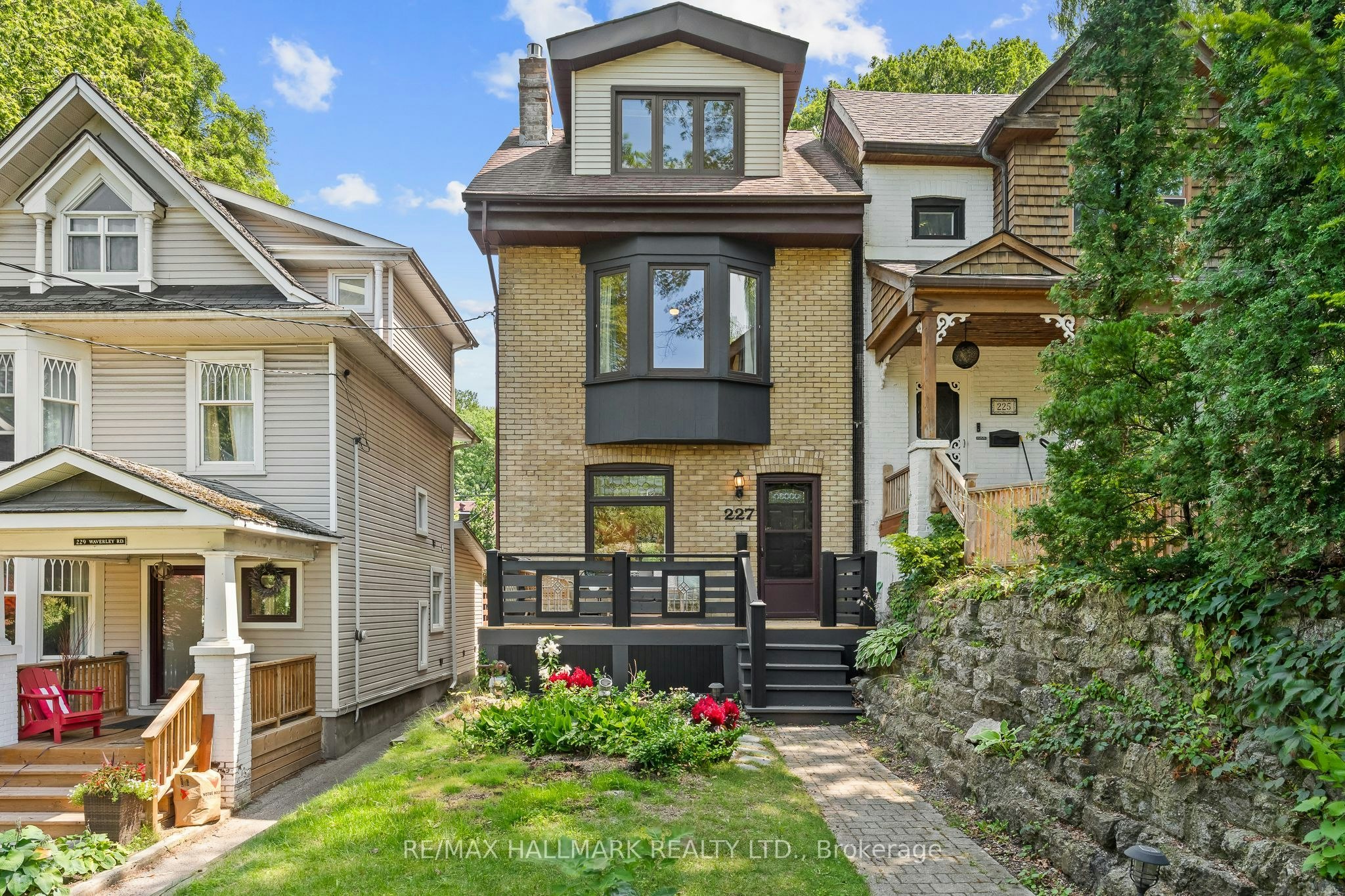 227 Waverley Road, Toronto, ON, M4L 3T4