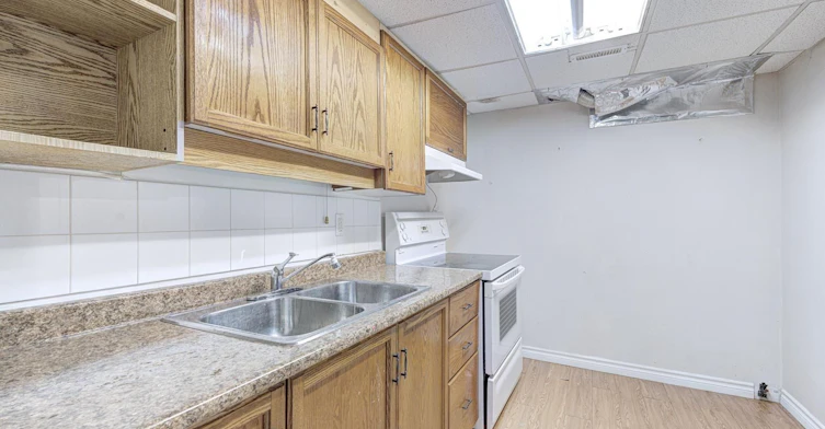 47 Hewitt Crescent, Ajax, ON, L1S 7A6 - 6