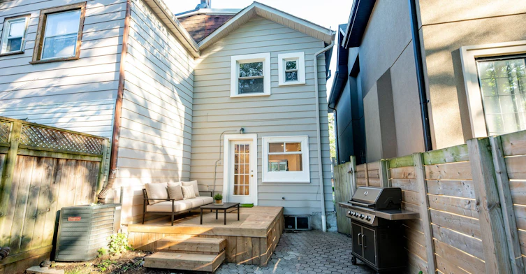 14 Lynn Road, Toronto, ON, M1N 2A3 - 12