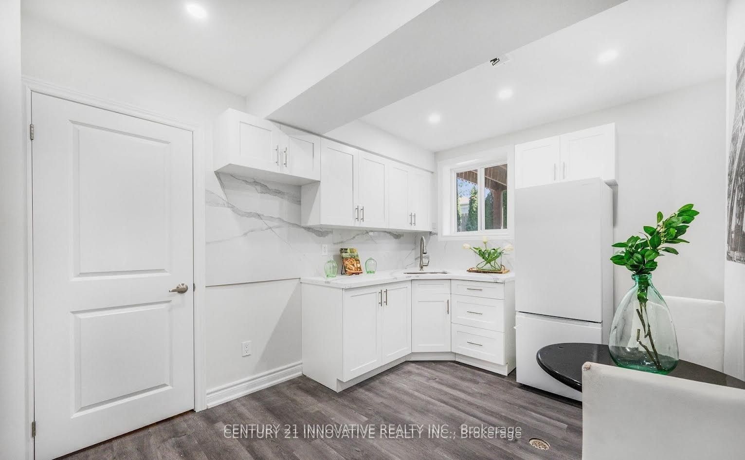 17 Chopin Court, Whitby, ON, L1N 6C5 - 6