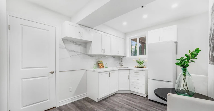 17 Chopin Court, Whitby, ON, L1N 6C5 - 6