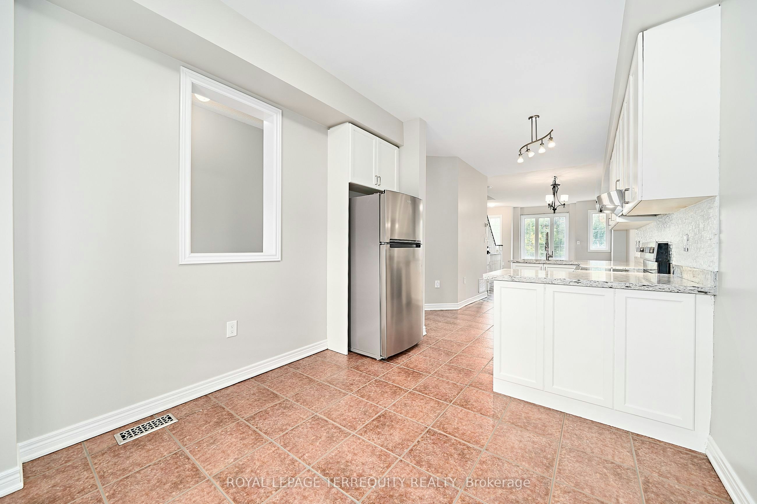 5-301 Strouds Lane, Pickering, ON, L1V 7J1 - 12