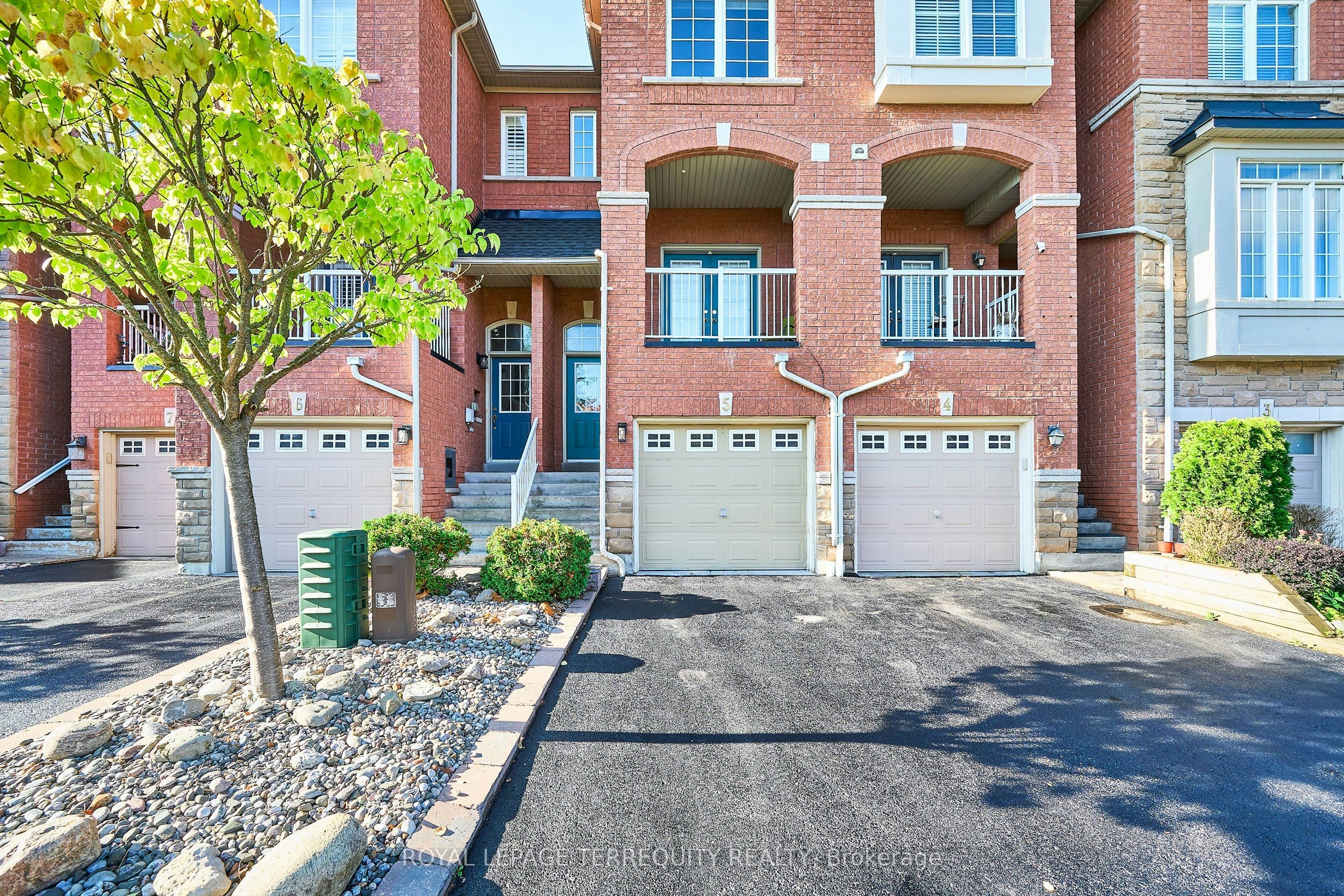 5-301 Strouds Lane, Pickering, ON, L1V 7J1 - 2