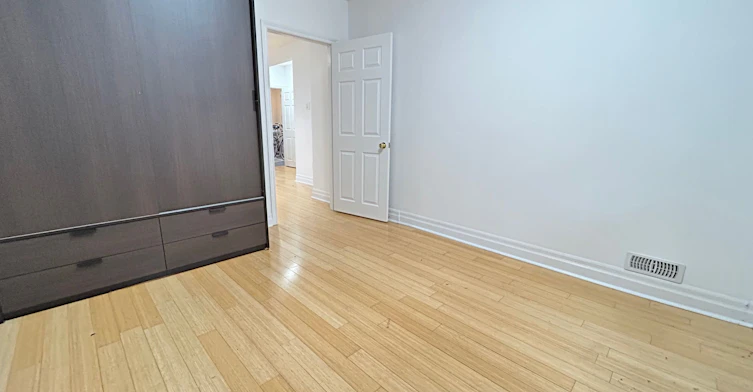 Main Floor-218 Greenwood Avenue, Toronto, ON, M4L 2R2 - 14