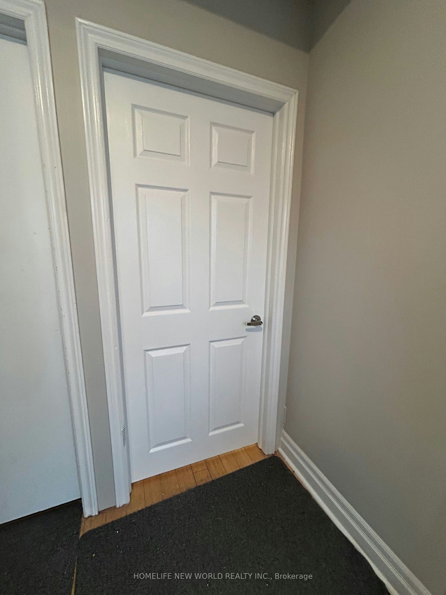 Main Floor-218 Greenwood Avenue, Toronto, ON, M4L 2R2 - 2