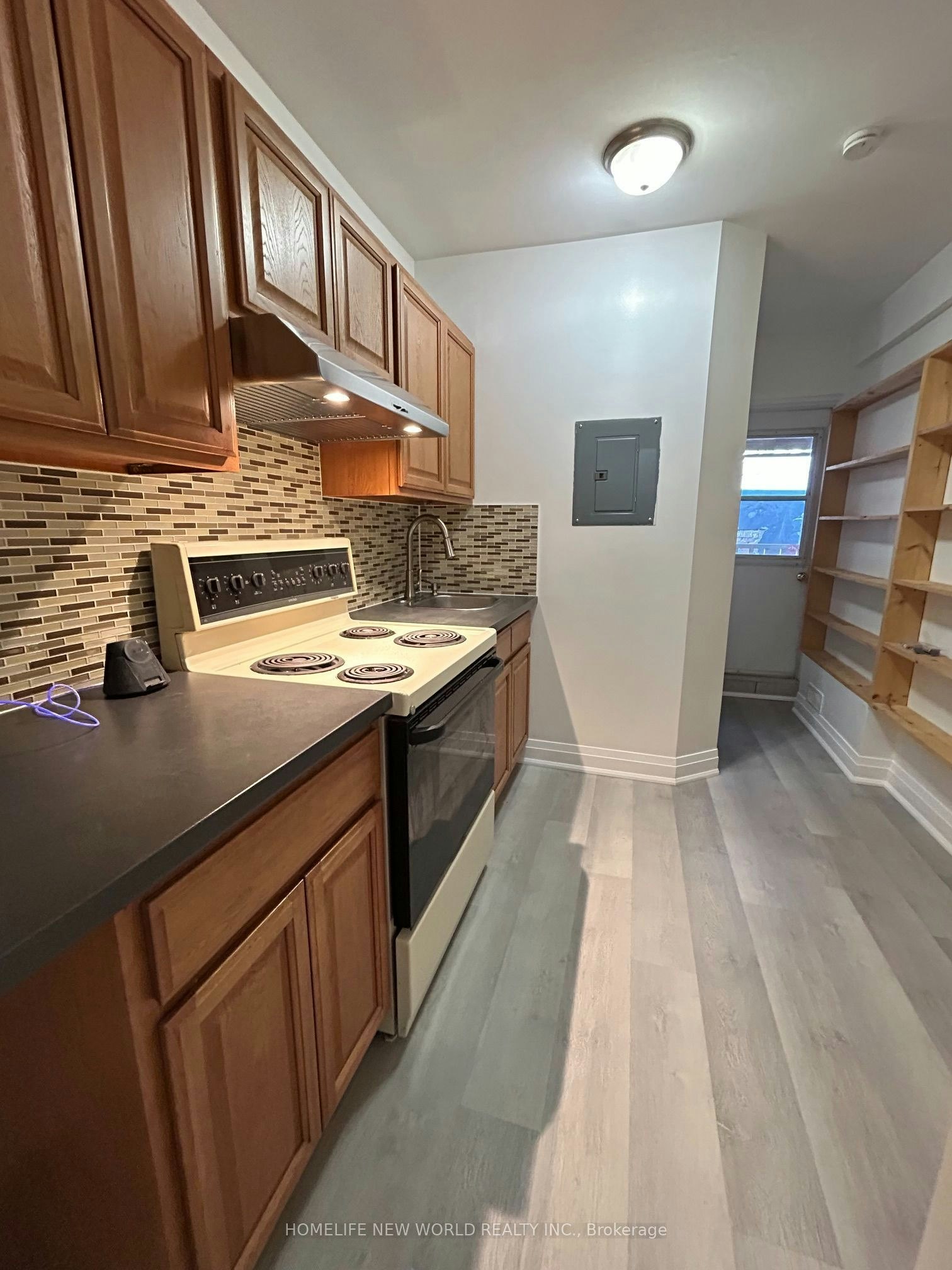Main Floor-218 Greenwood Avenue, Toronto, ON, M4L 2R2 - 16