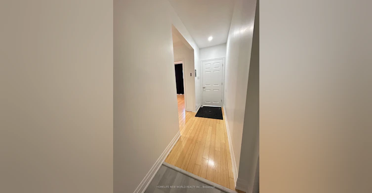 Main Floor-218 Greenwood Avenue, Toronto, ON, M4L 2R2 - 3
