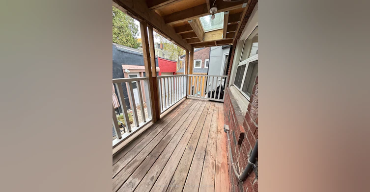Main Floor-218 Greenwood Avenue, Toronto, ON, M4L 2R2 - 22