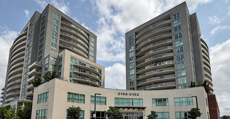 208-2150 Lawrence Avenue E, Toronto, ON, M1R 3A7