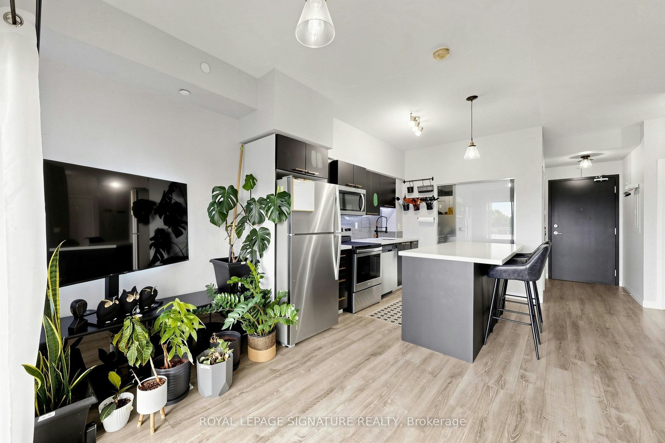 208-2150 Lawrence Avenue E, Toronto, ON, M1R 3A7 - 9