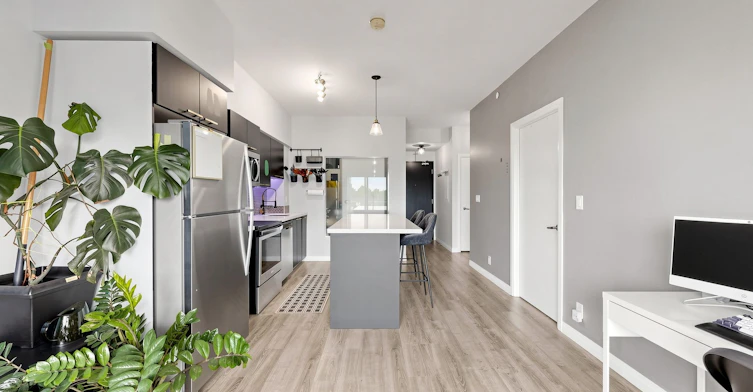 208-2150 Lawrence Avenue E, Toronto, ON, M1R 3A7 - 8