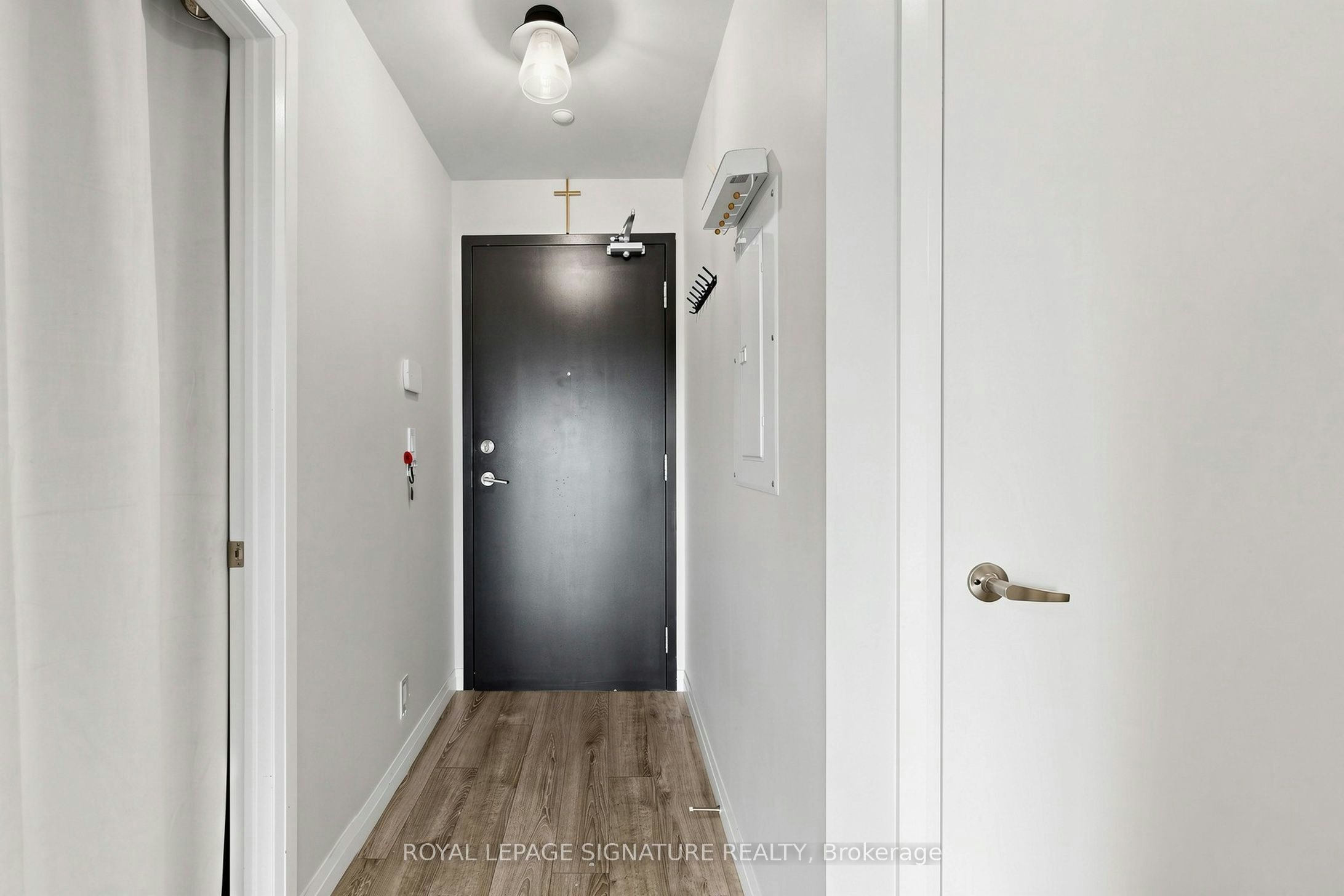 208-2150 Lawrence Avenue E, Toronto, ON, M1R 3A7 - 3