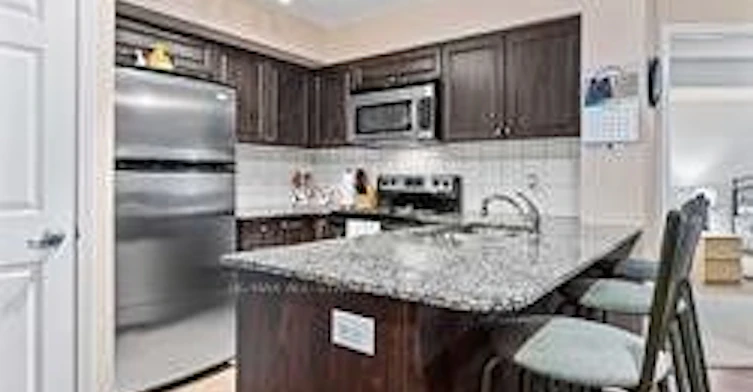 201-60 Fairfax Crescent, Toronto, ON, M1L 0E1 - 4
