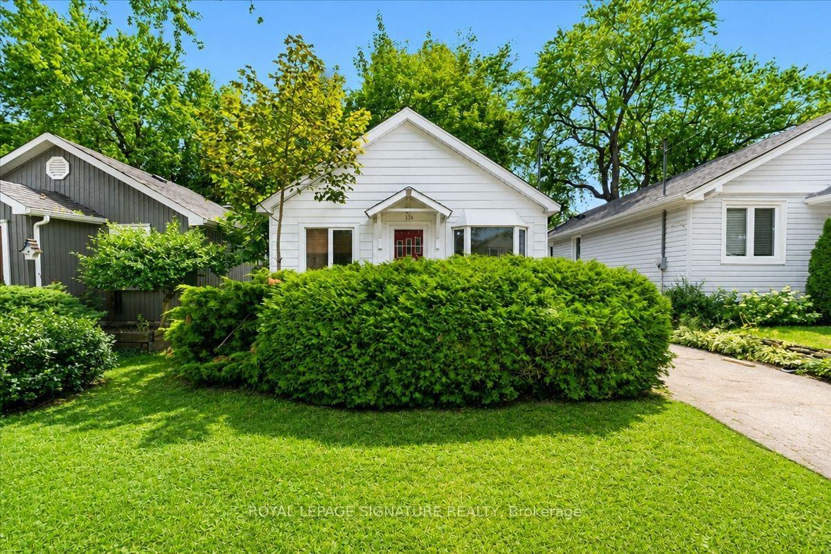 138 Gradwell Drive, Toronto, ON, M1M 2N2