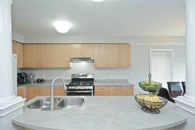 64 Melody Drive, Whitby, ON, L1M 1K2 - 10