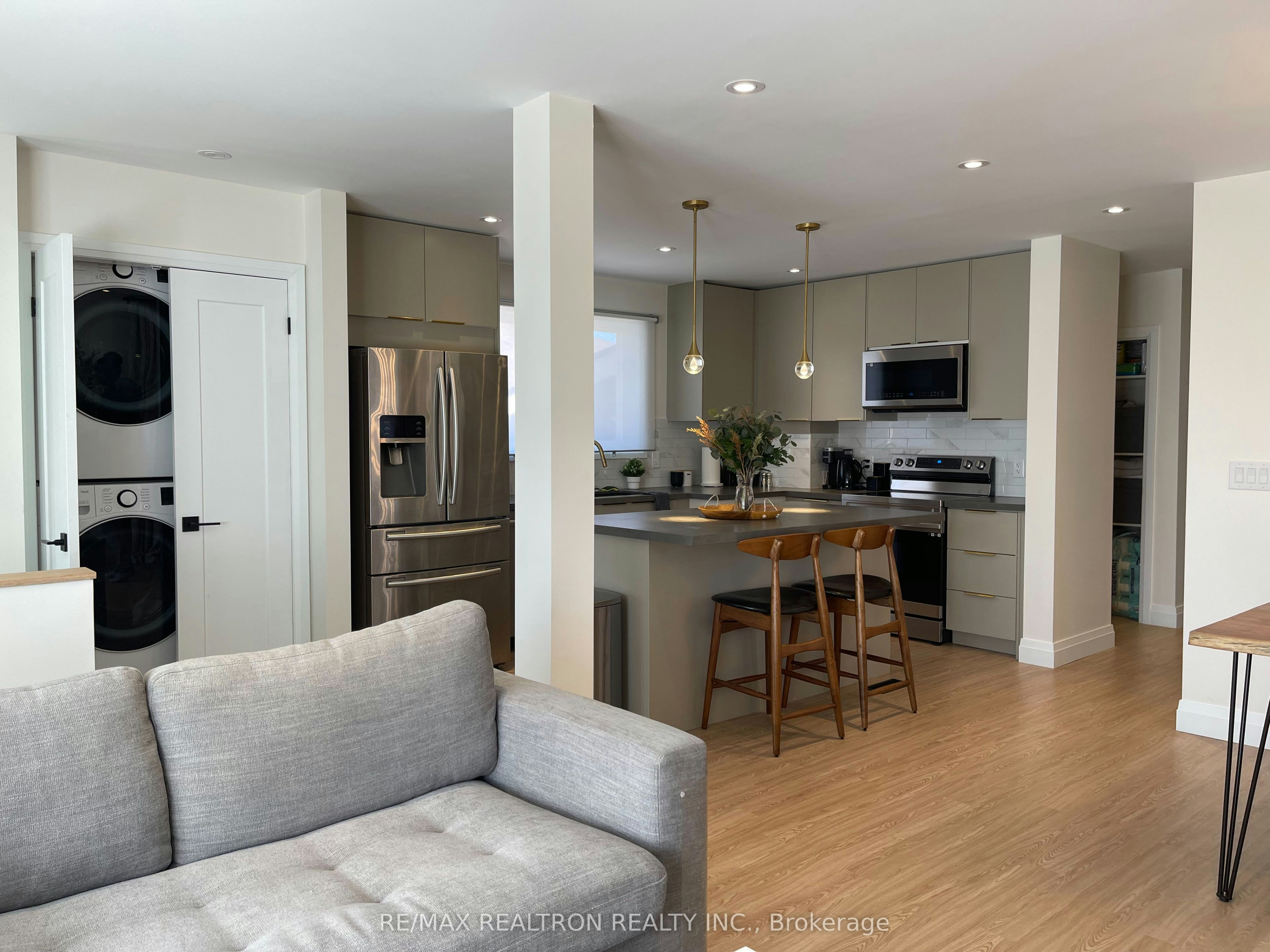 37 Brantwood Drive, Toronto, ON, M1H 2G5 - 3