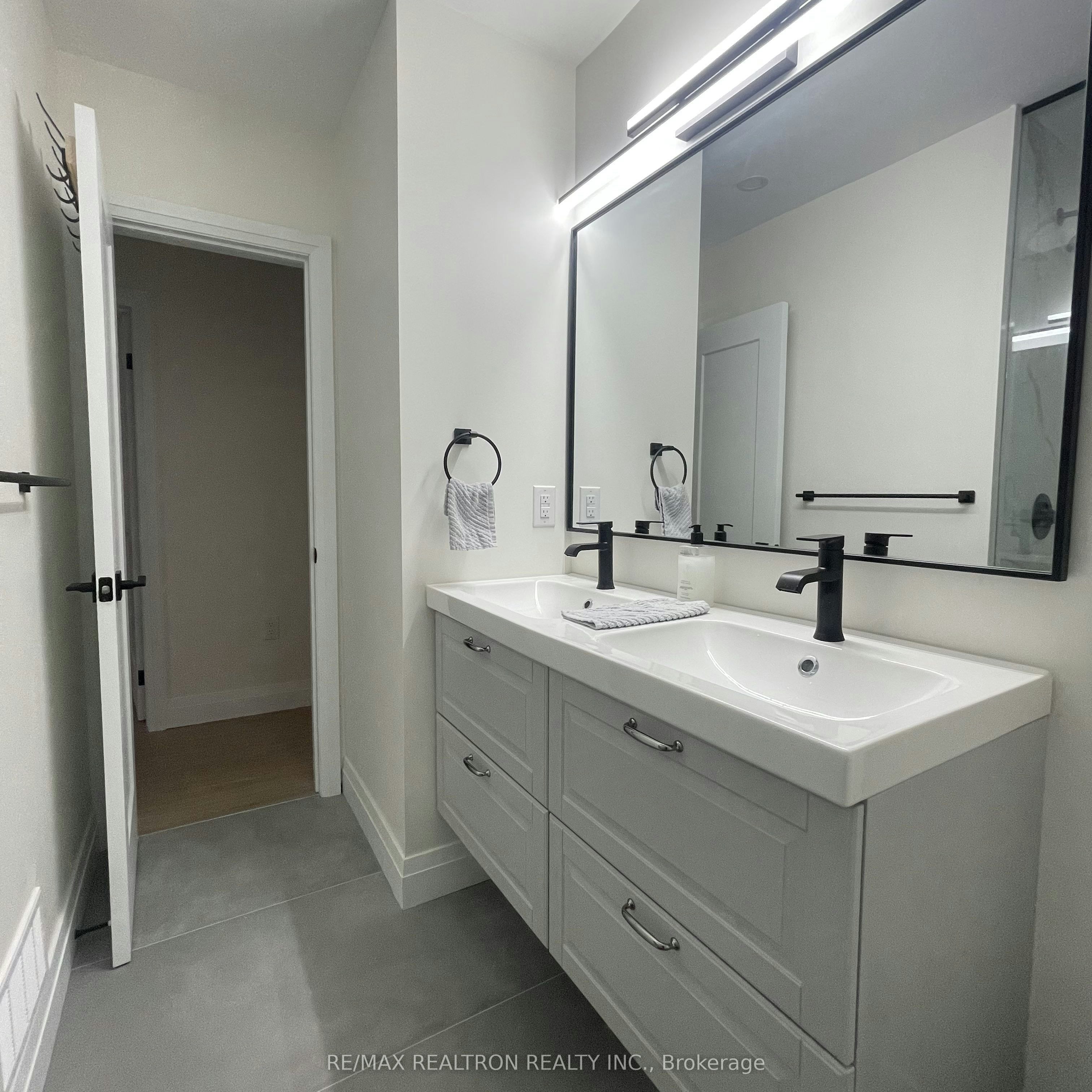 37 Brantwood Drive, Toronto, ON, M1H 2G5 - 6