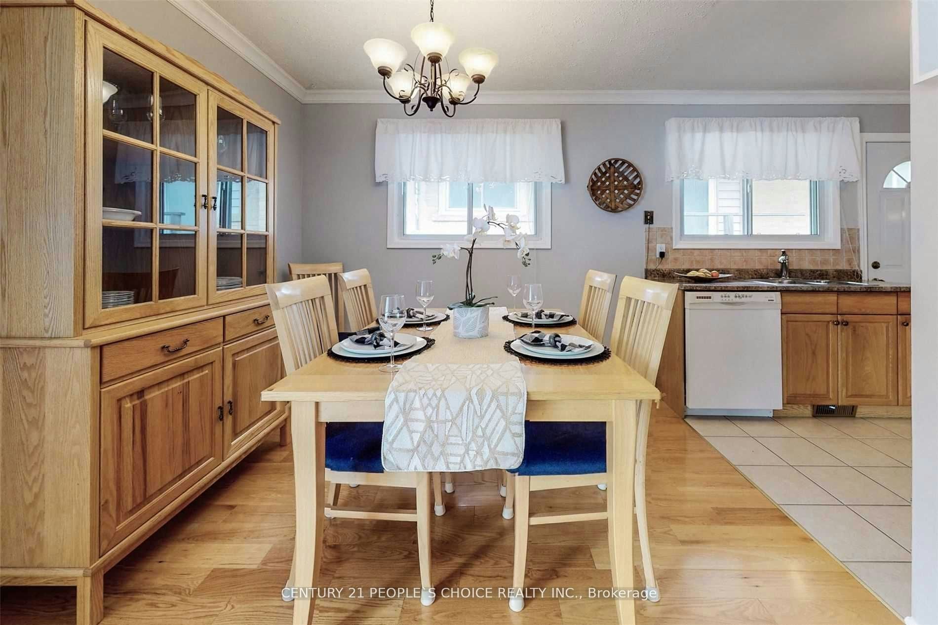 5 Mid Pines Road, Toronto, ON, M1G 2L5 - 4