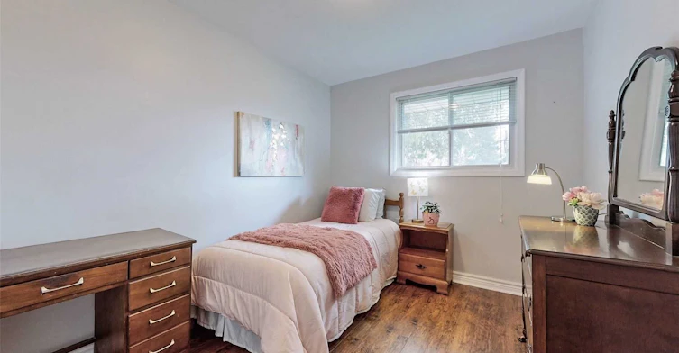 5 Mid Pines Road, Toronto, ON, M1G 2L5 - 10