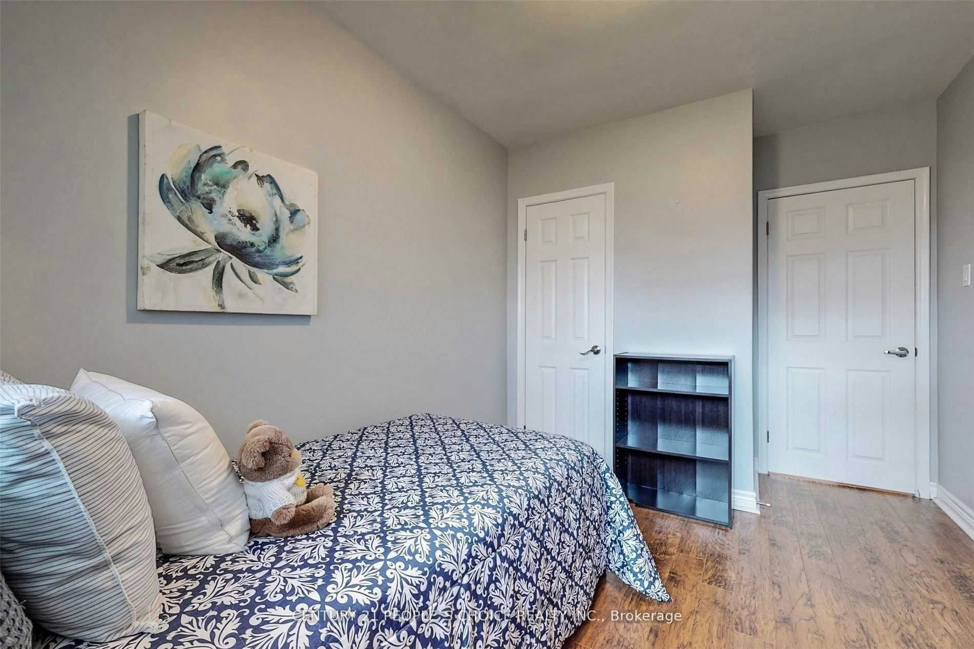 5 Mid Pines Road, Toronto, ON, M1G 2L5 - 9