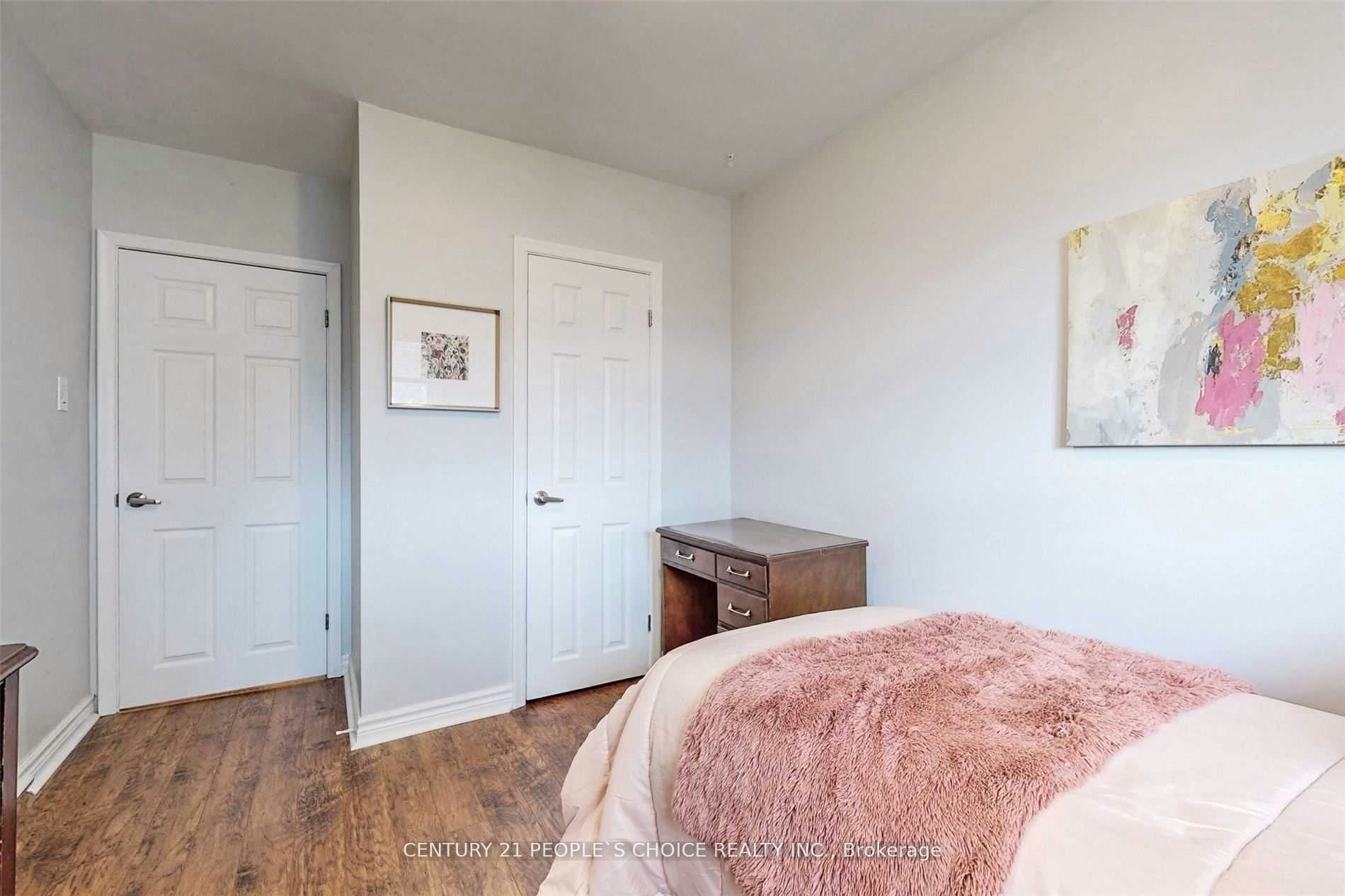 5 Mid Pines Road, Toronto, ON, M1G 2L5 - 11