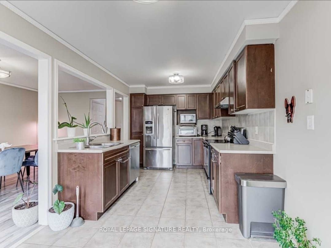 39 Jonesridge Drive, Ajax, ON, L1T 0B3 - 4