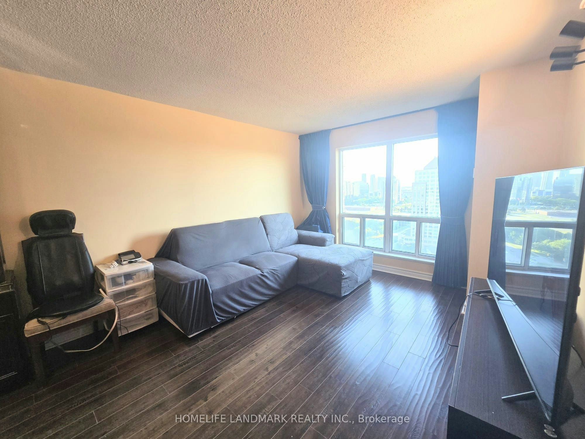 2102-11 Lee Centre Drive, Toronto, ON, M1H 3J5 - 10