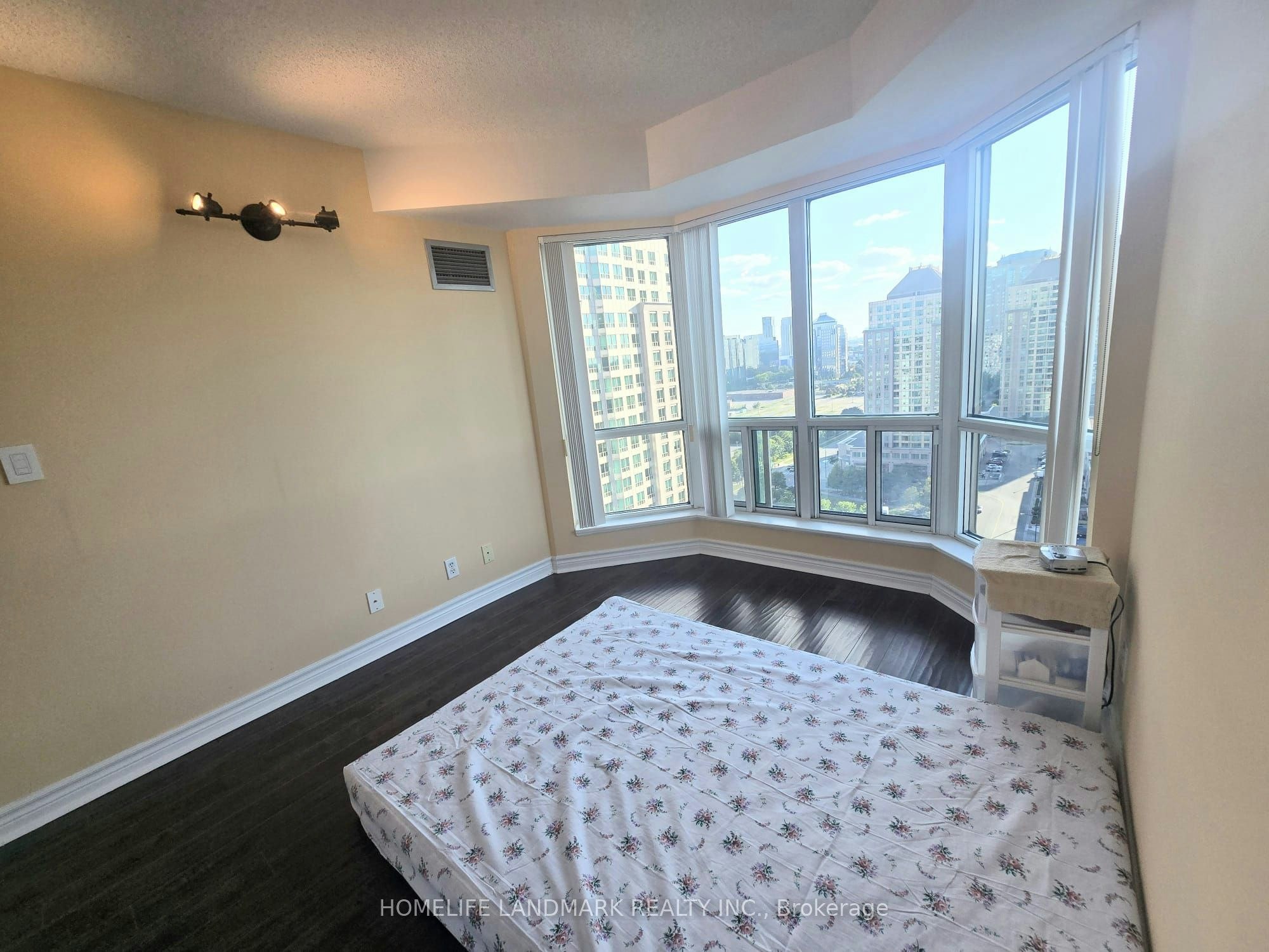 2102-11 Lee Centre Drive, Toronto, ON, M1H 3J5 - 14