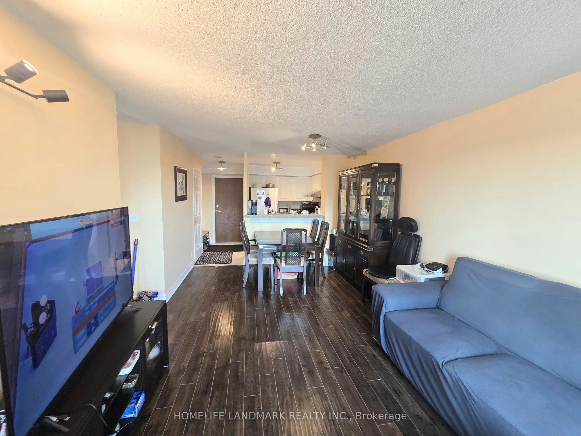 2102-11 Lee Centre Drive, Toronto, ON, M1H 3J5 - 11