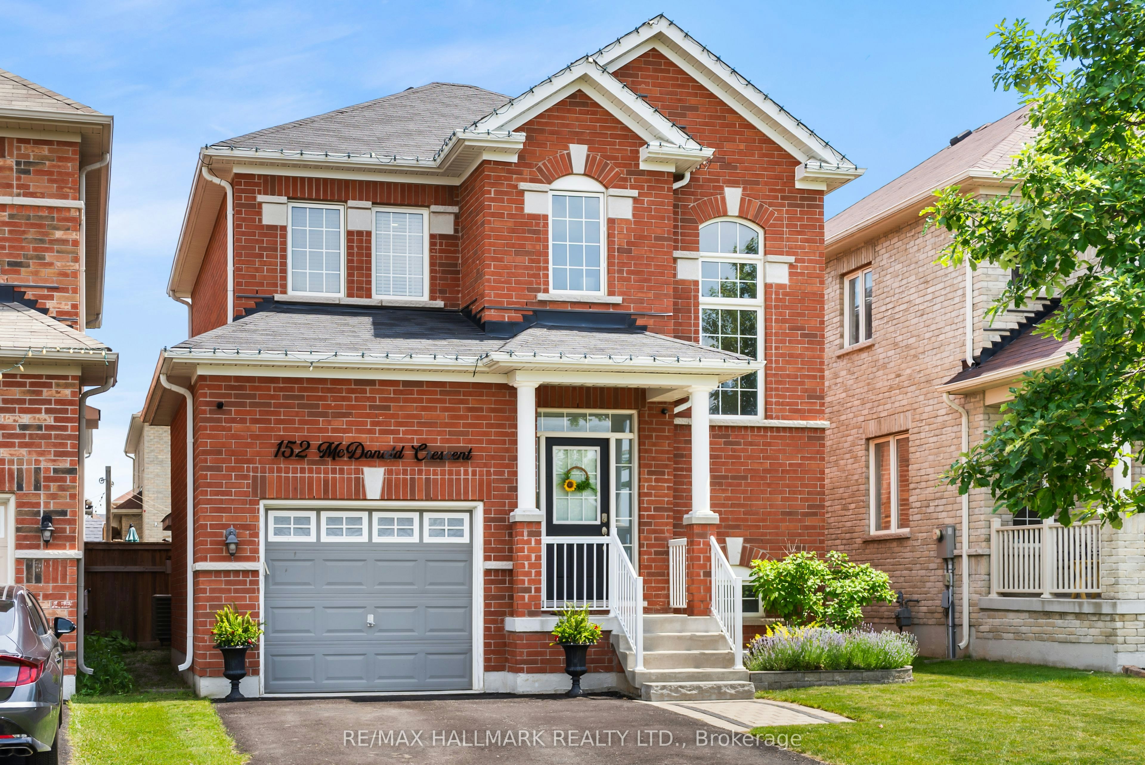 152 Mcdonald Crescent, Clarington, ON, L1B 0C9