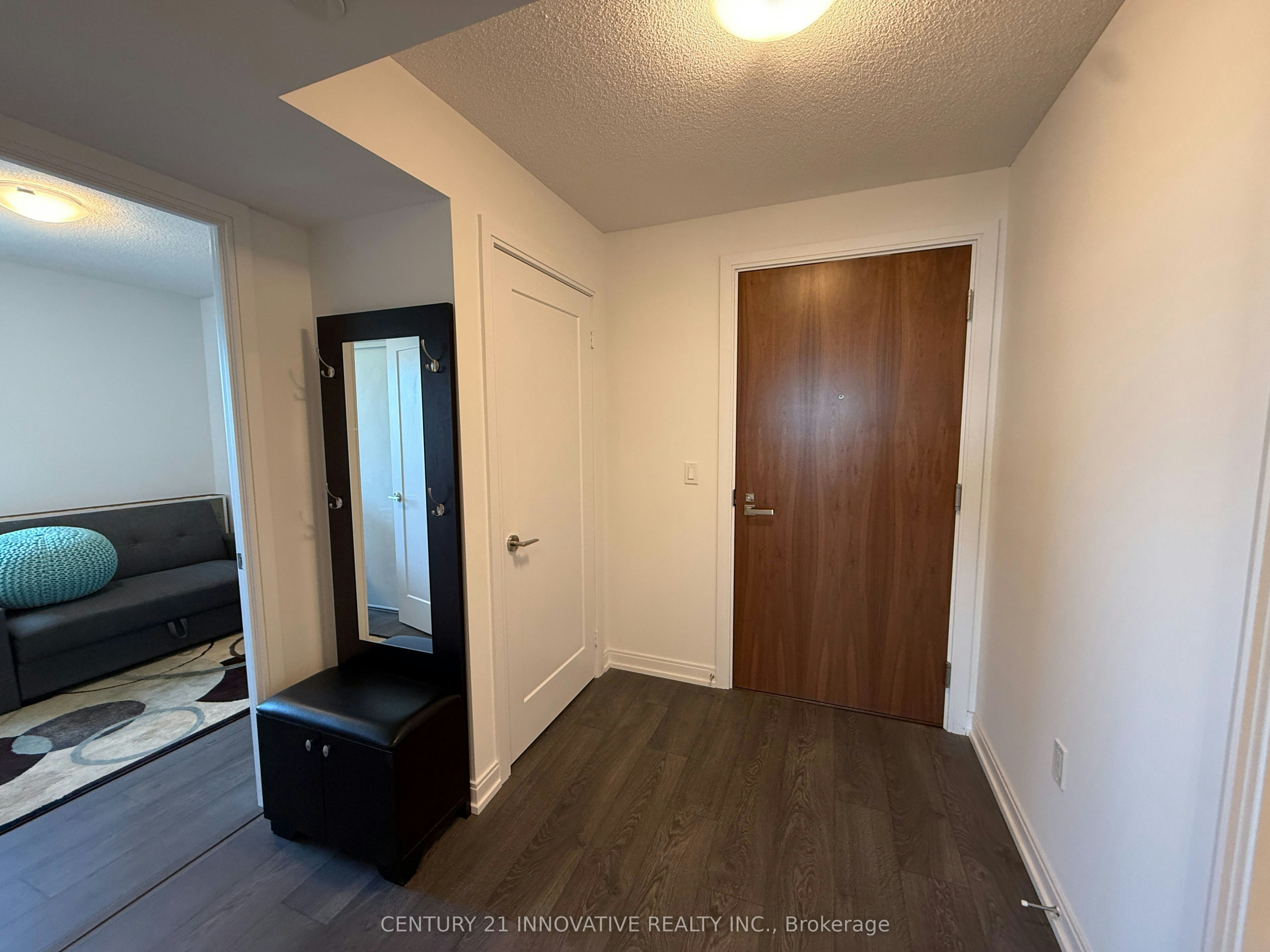 1723-275 Village Green Square, Toronto, ON, M1S 0L8