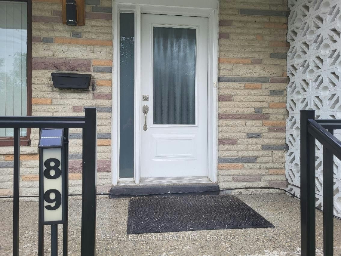 Main-89 Dolly Varden Boulevard, Toronto, ON, M1H 2K2 - 2