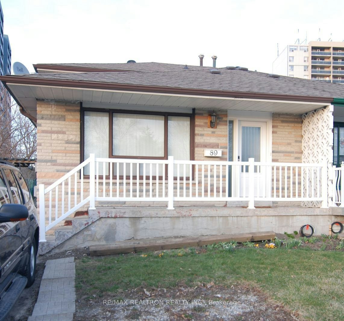 Main-89 Dolly Varden Boulevard, Toronto, ON, M1H 2K2