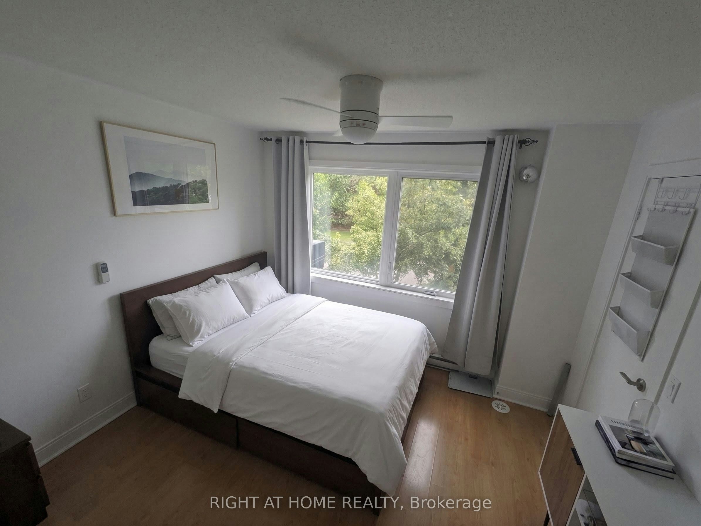 TH25-290 Village Green Square, Toronto, ON, M1S 0L1 - 5