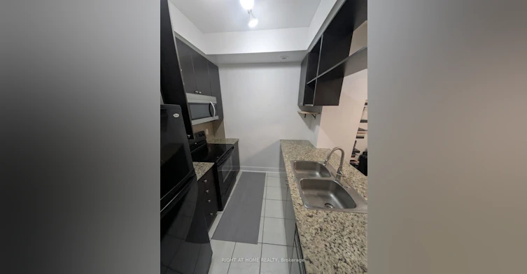 TH25-290 Village Green Square, Toronto, ON, M1S 0L1 - 4