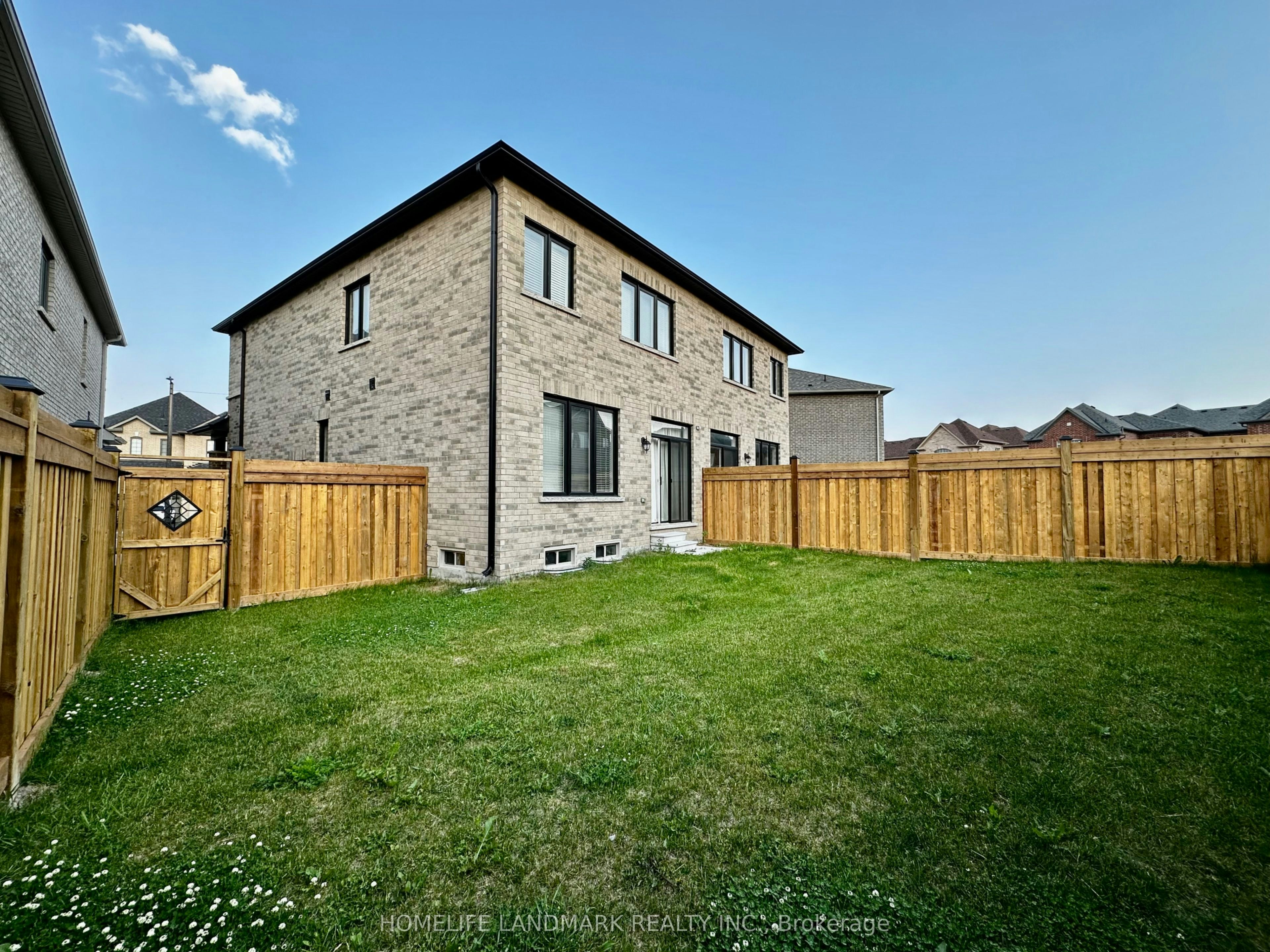 36 Thelma Drive, Whitby, ON, L1P 0N3 - 2
