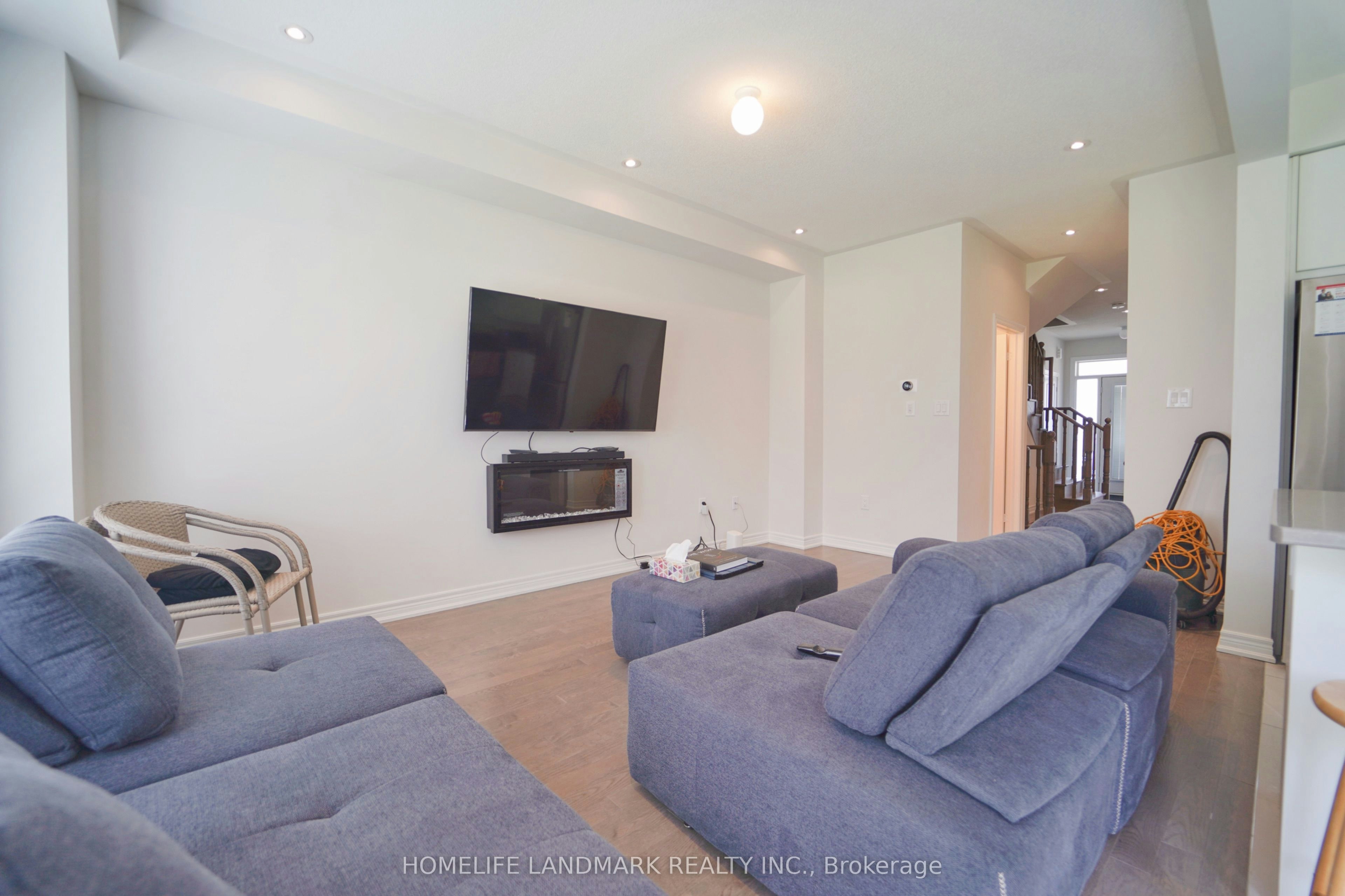 36 Thelma Drive, Whitby, ON, L1P 0N3 - 10