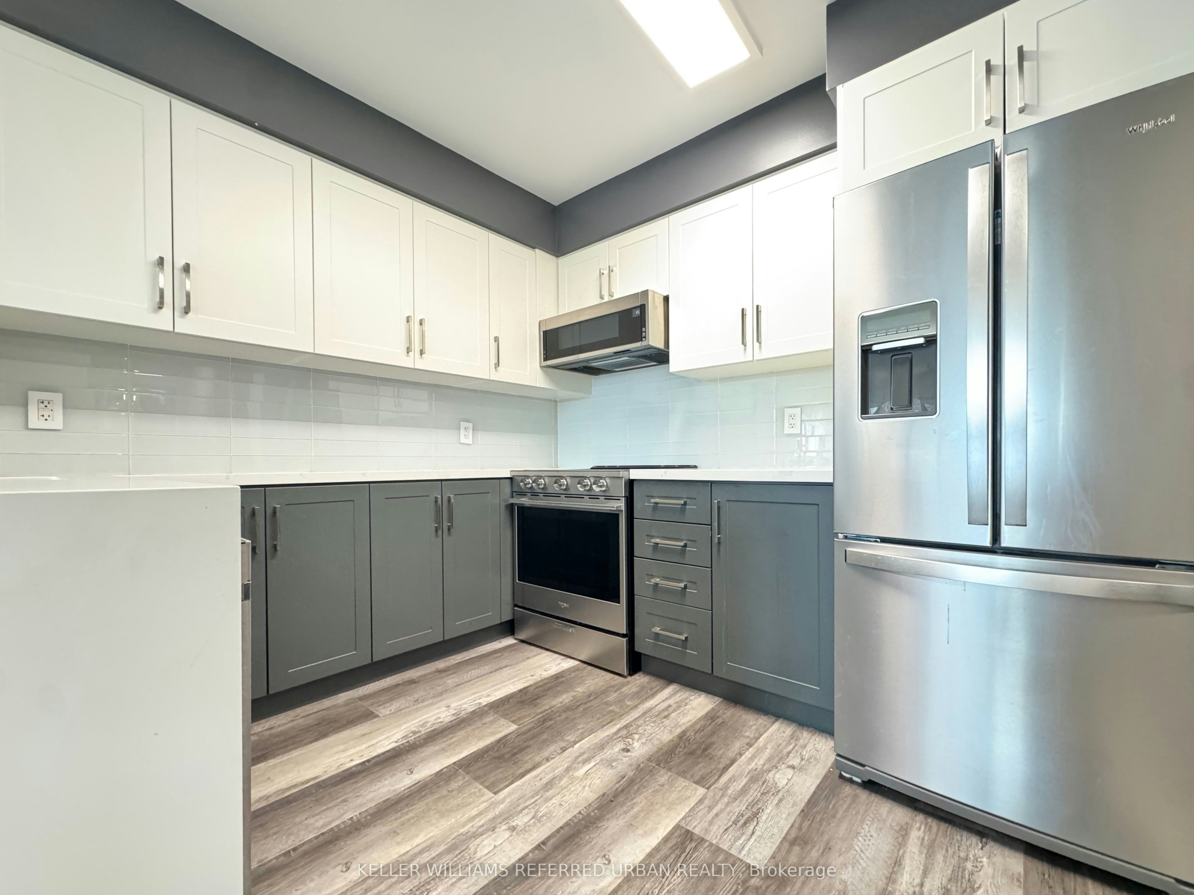 402-1235 Bayly Street, Pickering, ON, L1W 1L7 - 4