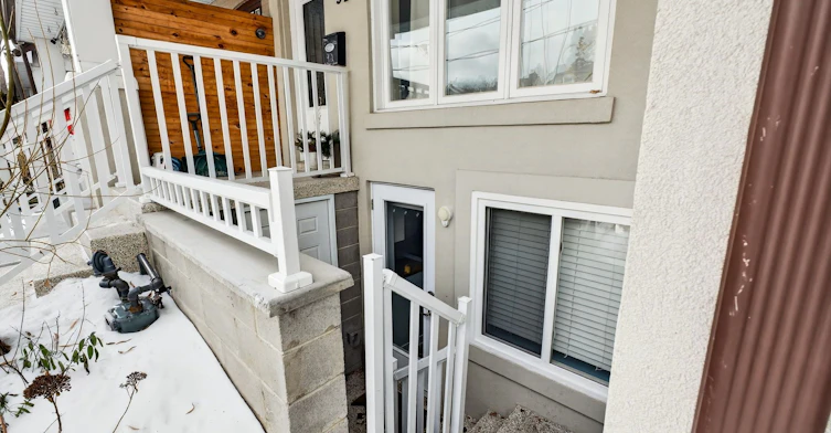 Bsmt-92 Donlands Avenue, Toronto, ON, M4J 3P1 - 2