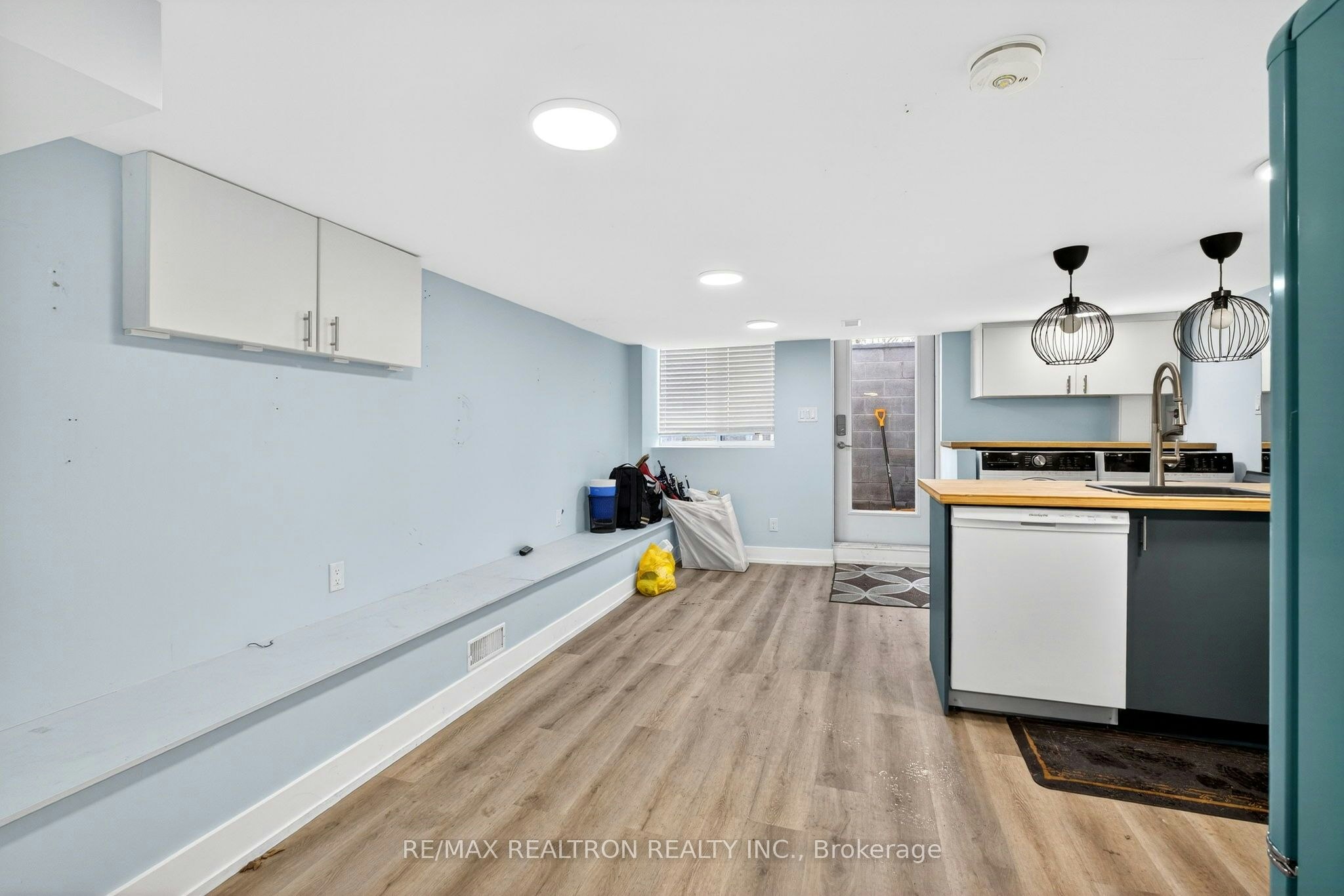 Bsmt-92 Donlands Avenue, Toronto, ON, M4J 3P1 - 8