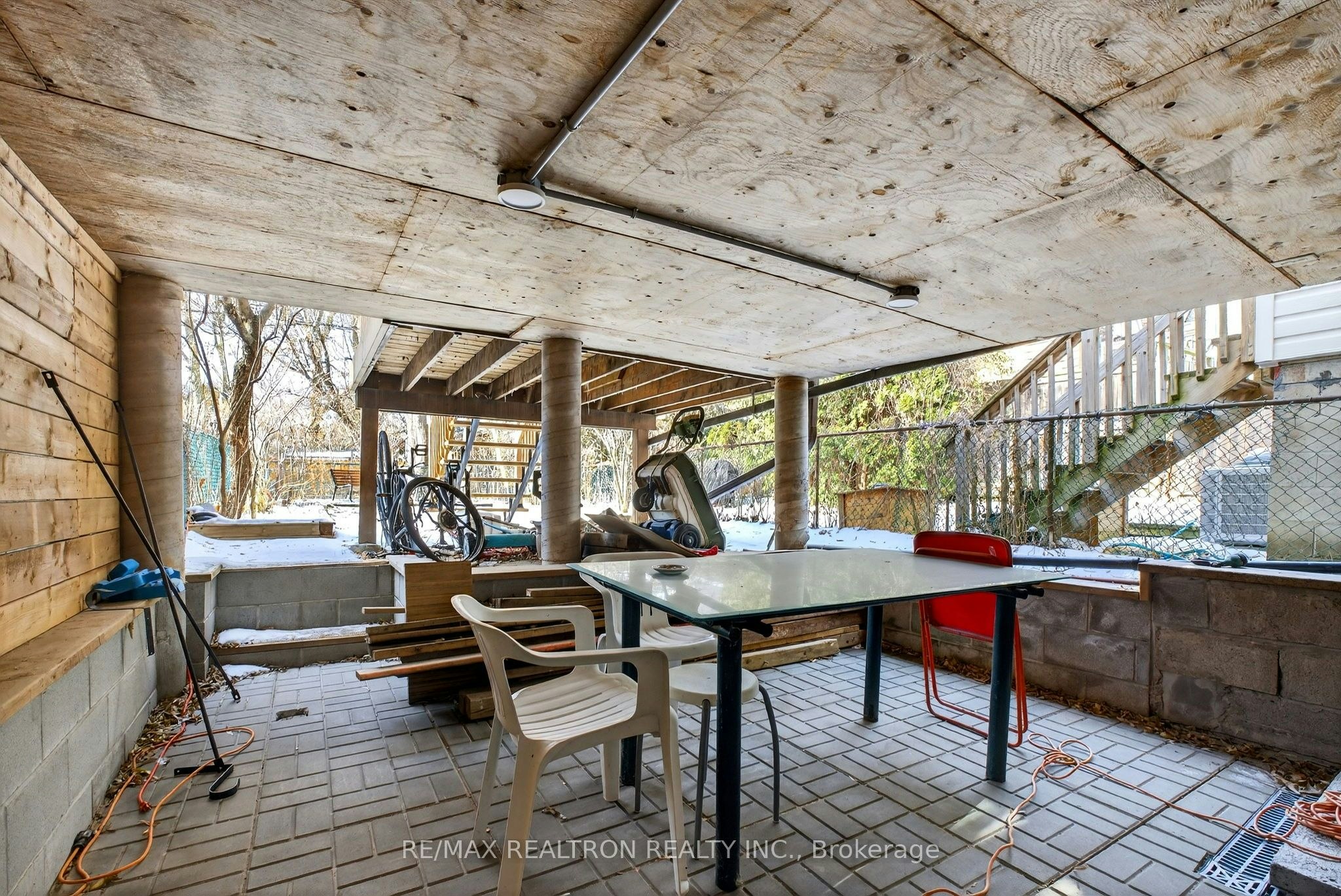Bsmt-92 Donlands Avenue, Toronto, ON, M4J 3P1 - 17