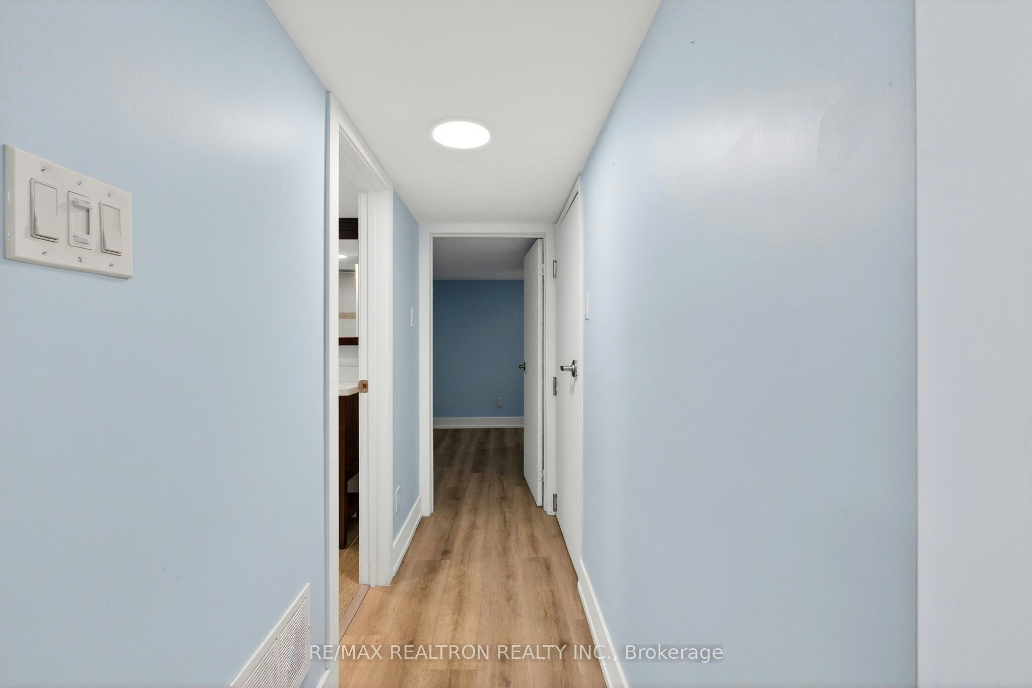 Bsmt-92 Donlands Avenue, Toronto, ON, M4J 3P1 - 11