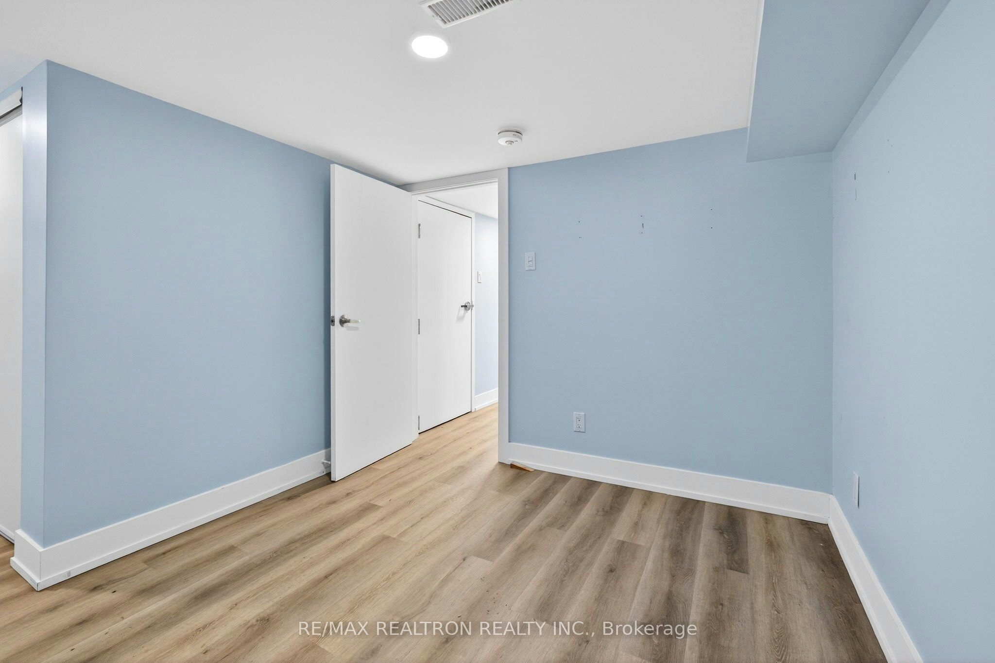 Bsmt-92 Donlands Avenue, Toronto, ON, M4J 3P1 - 13