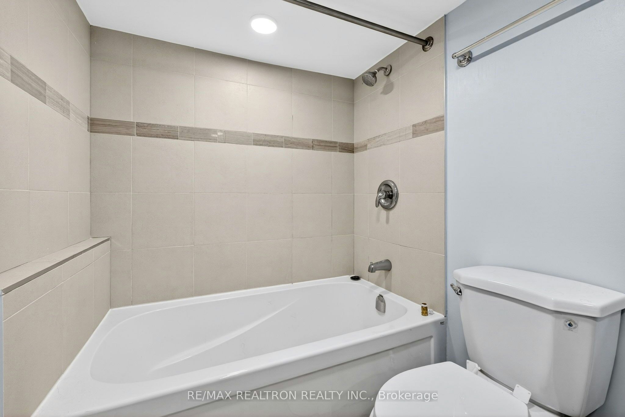 Bsmt-92 Donlands Avenue, Toronto, ON, M4J 3P1 - 16