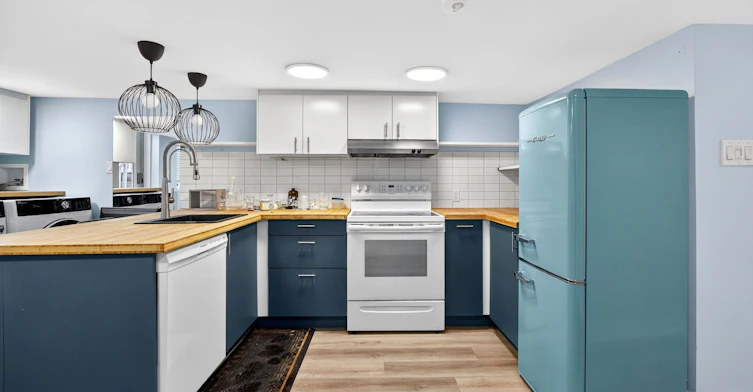 Bsmt-92 Donlands Avenue, Toronto, ON, M4J 3P1 - 6
