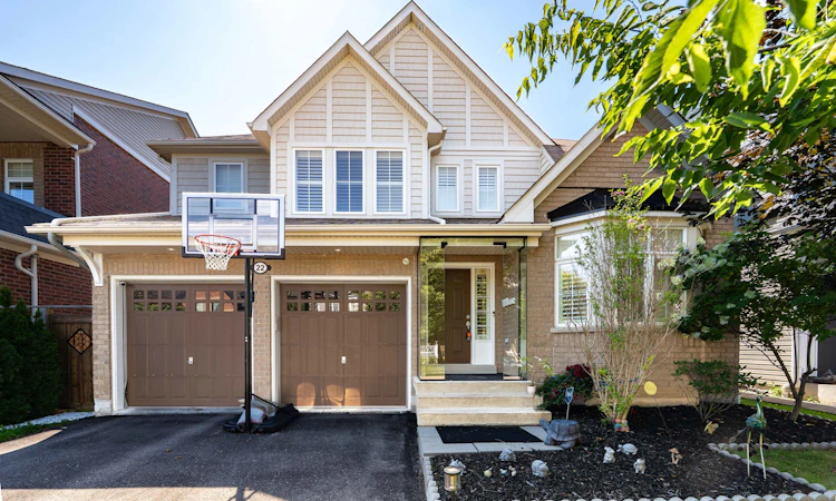 22 Northcastle Crescent