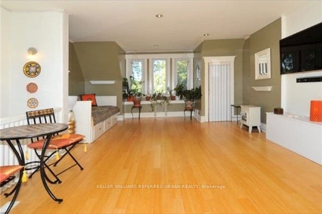 Main-431 Kingston Road, Toronto, ON, M4L 3S9 - 3